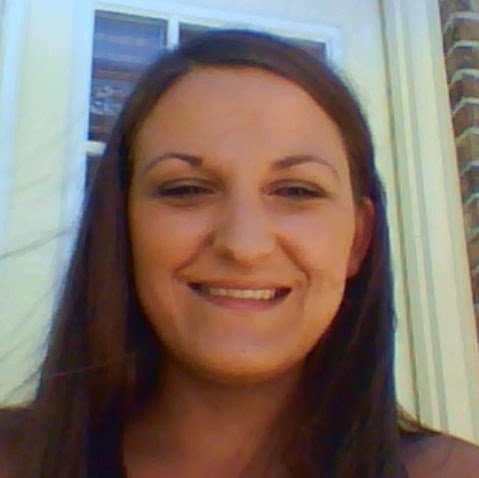 Renee Wills Photo 31