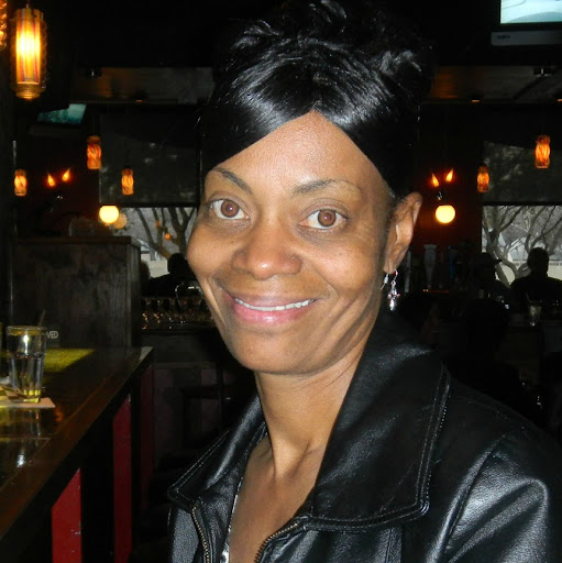 Michelle Price Photo 13