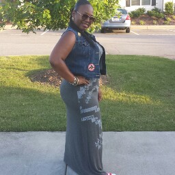 Brittany Lyons Photo 24
