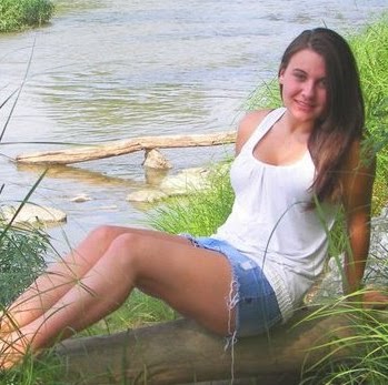 Sara Savage Photo 3