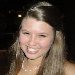 Laura Singleton Photo 20