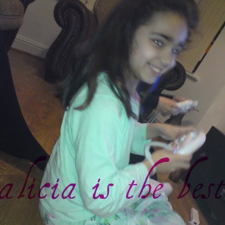 Alicia Daniel Photo 17