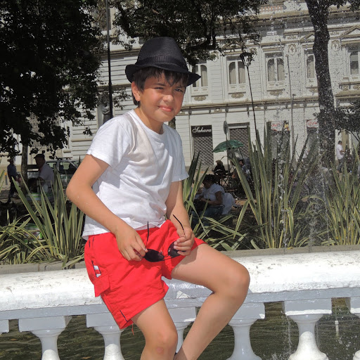 Nicolas Chavez Photo 7