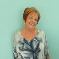 Suzanne Sharp Photo 24