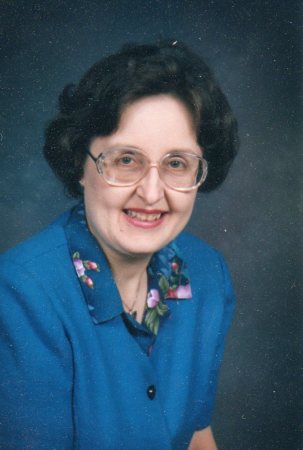 Alice Holmes Photo 9
