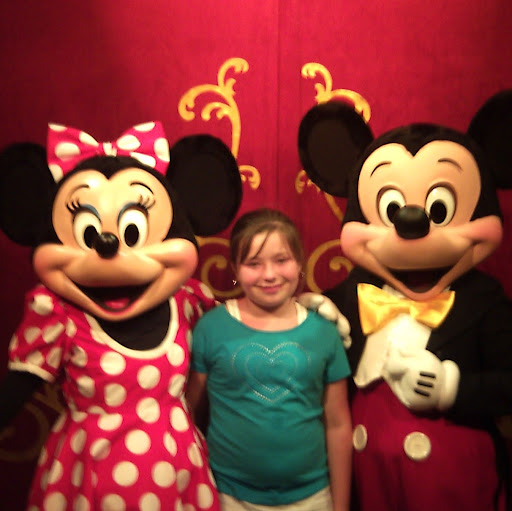 Hannah Mckee Photo 37