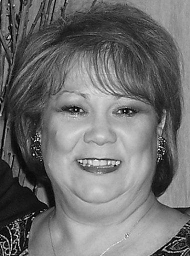 Becky Lambert Photo 7