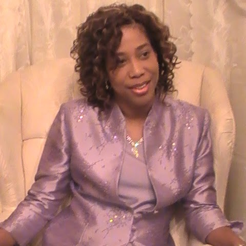 Deborah Wright Photo 38