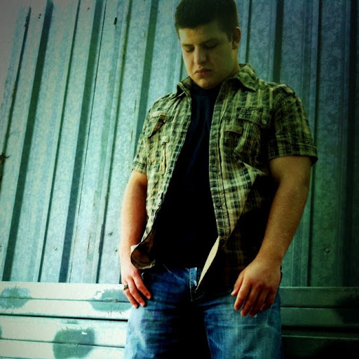 Andrew Gomez Photo 24
