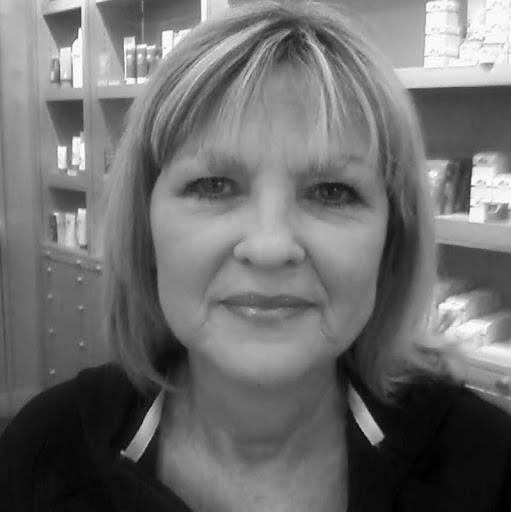 Helen Stewart Photo 40