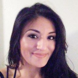 Yvette Rojas Photo 7