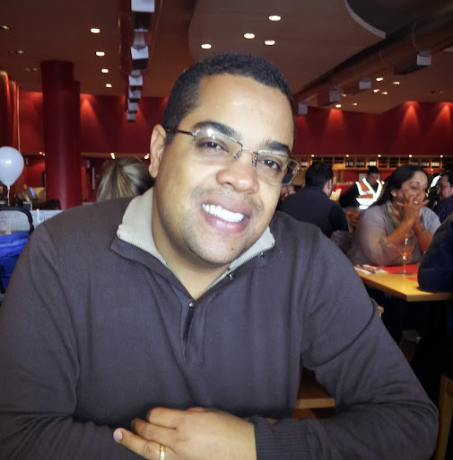 Charles Gomes Photo 16