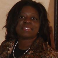 Elaine Pearson Photo 40
