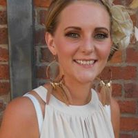 Emma Farrell Photo 10