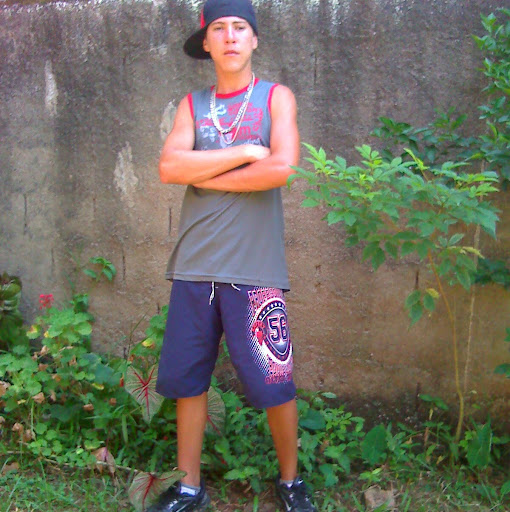 Edward Santos Photo 23