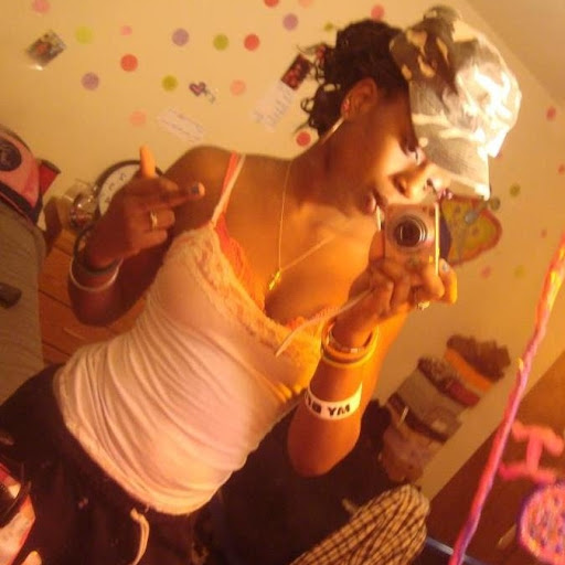 Lena Lewis Photo 10