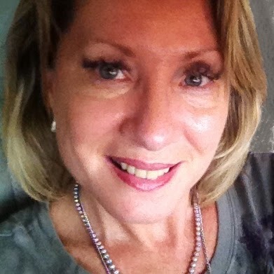 Mary Smelser Photo 16