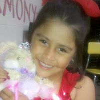 Gloria Cano Photo 4