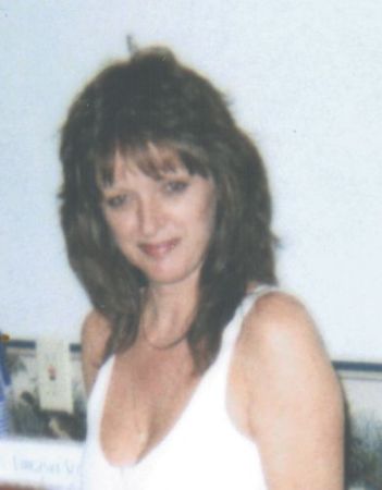 Linda Walker Photo 32