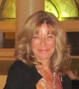 Michelle Hall Photo 1