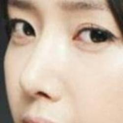 Lesley Chen Photo 21
