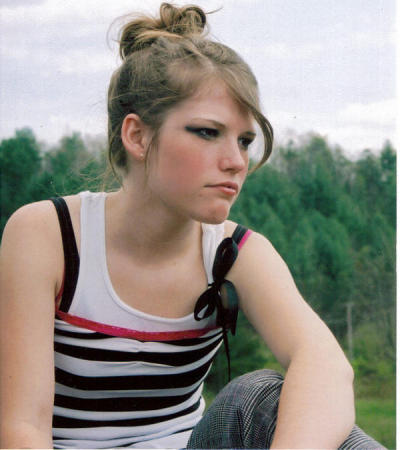Jessica Hughes Photo 9