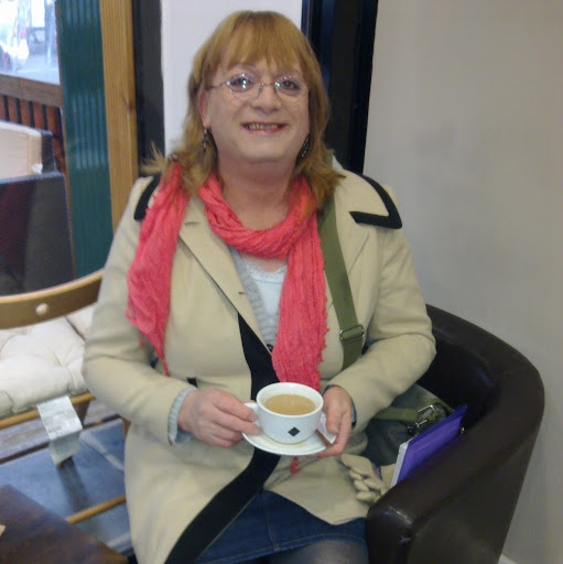 Mandy Watts Photo 43