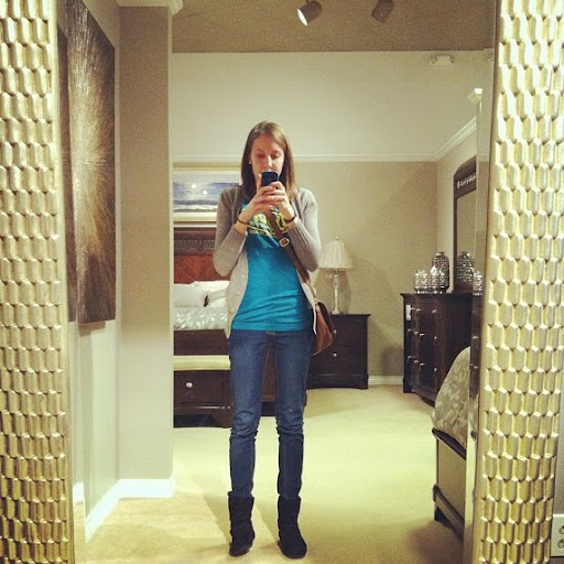 Emily Wilkinson Photo 31