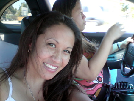 Linda Sam Photo 6