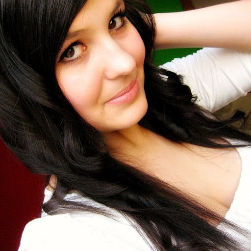 Julia Blum Photo 7