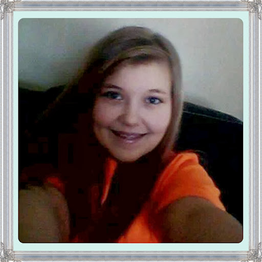 Elizabeth Hughes Photo 19