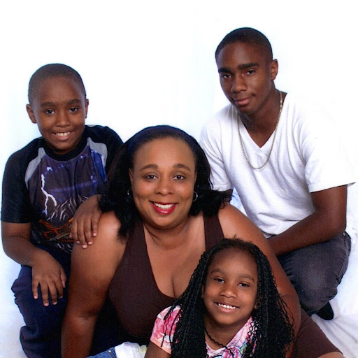 Theresa Bell Photo 10