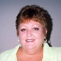 Stephanie Farrell Photo 5