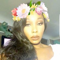Tenisha Thompson Photo 7