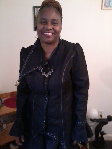 Eva Barnett Photo 31