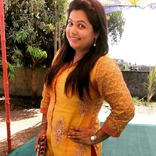 Pooja Desai Photo 34