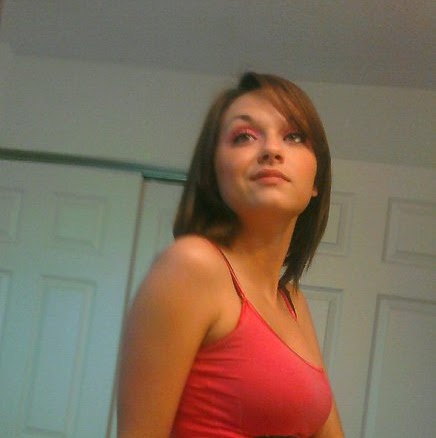 Sara Strickland Photo 32