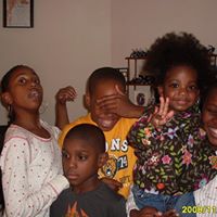 Elizabeth Samuels Photo 27