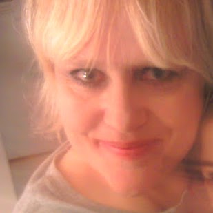 Della Brown Photo 31