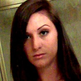 Anna Scruggs Photo 19