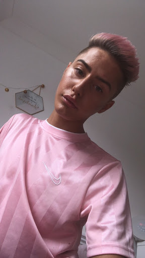 Mitchell Jones Photo 10