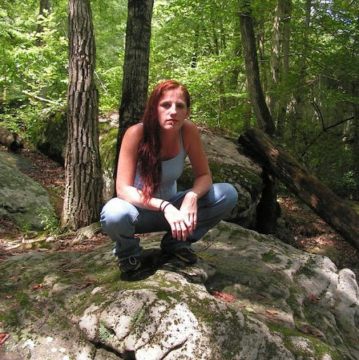 Amy Hopper Photo 15