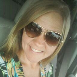 Shelly Stephens Photo 10