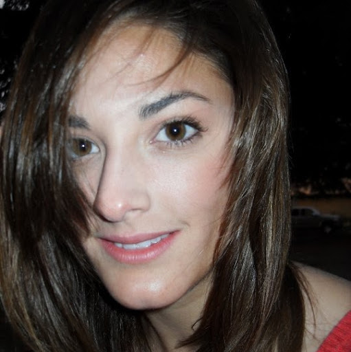Jennifer Laughlin Photo 40
