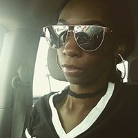 Victoria Alexander Photo 15