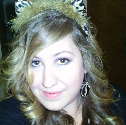 Emily Delong Photo 6