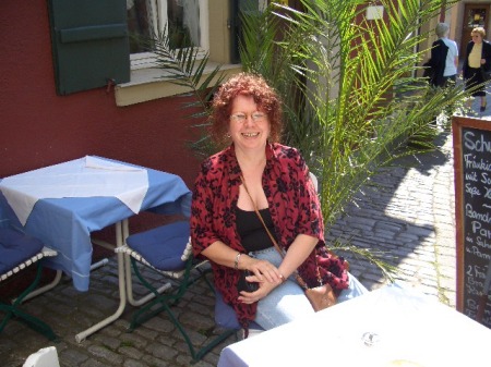 Linda Brown Photo 7