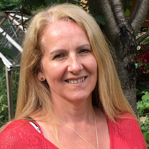 Michele Armstrong Photo 25