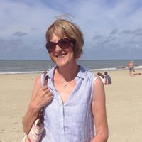 Elizabeth Carey Photo 25
