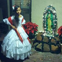 Elizabeth Arroyo Photo 15